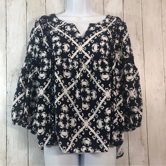 🤑Crown & Ivy White Crab Peasant Top Petite Large - Picture 1 of 10